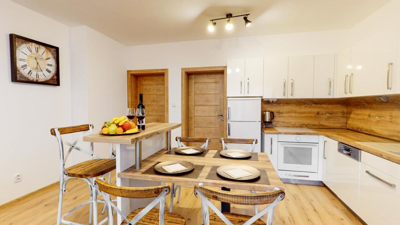 Apartman Mary Stola Luaran gambar