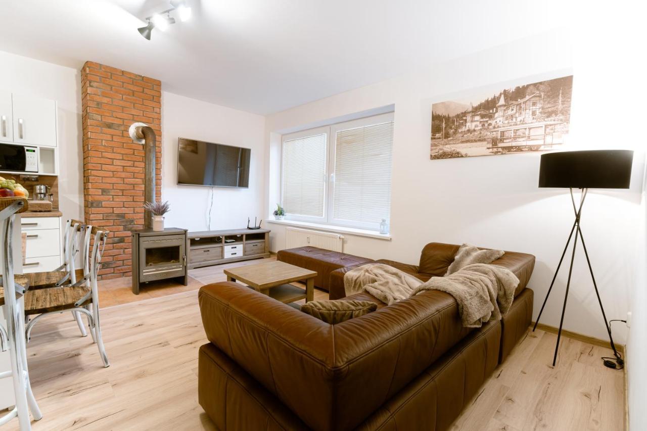 Apartman Mary Stola Luaran gambar