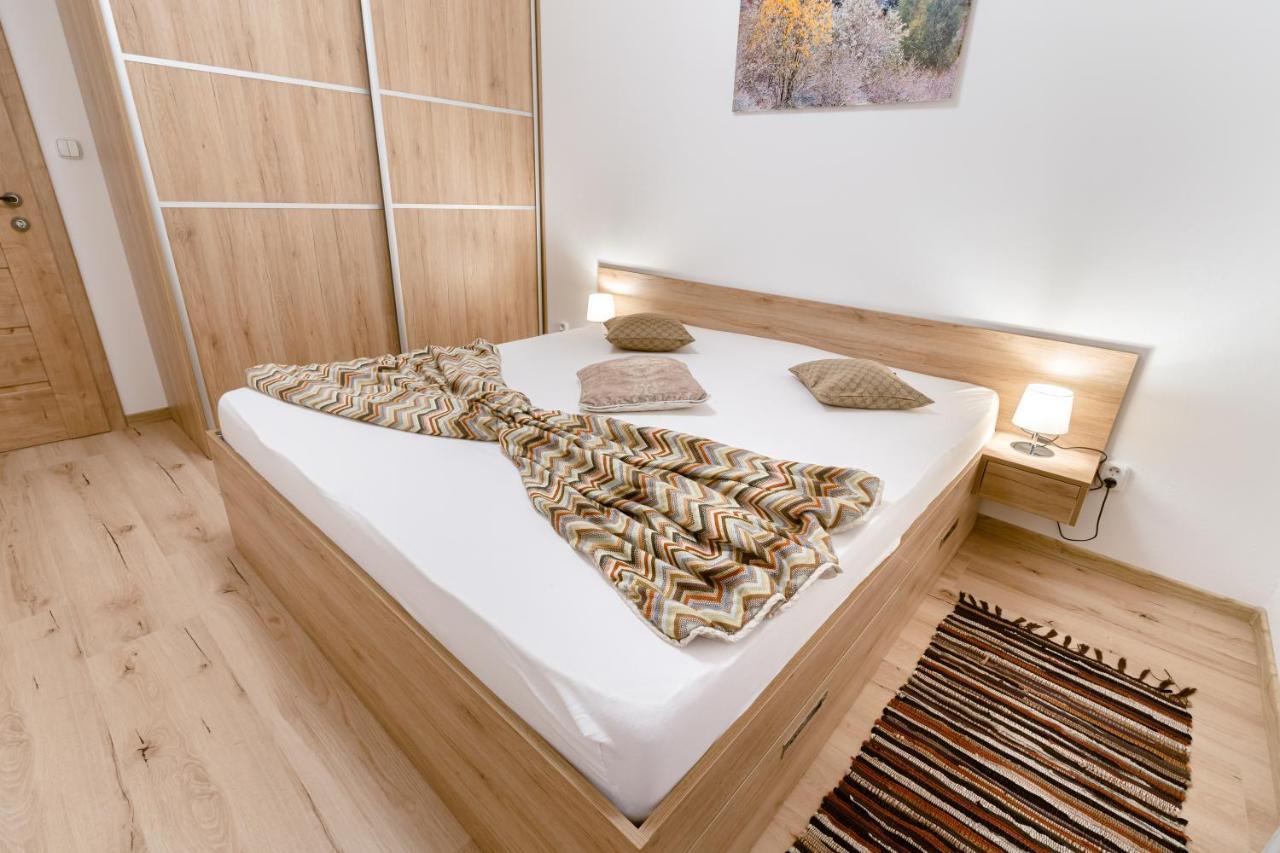 Apartman Mary Stola Luaran gambar