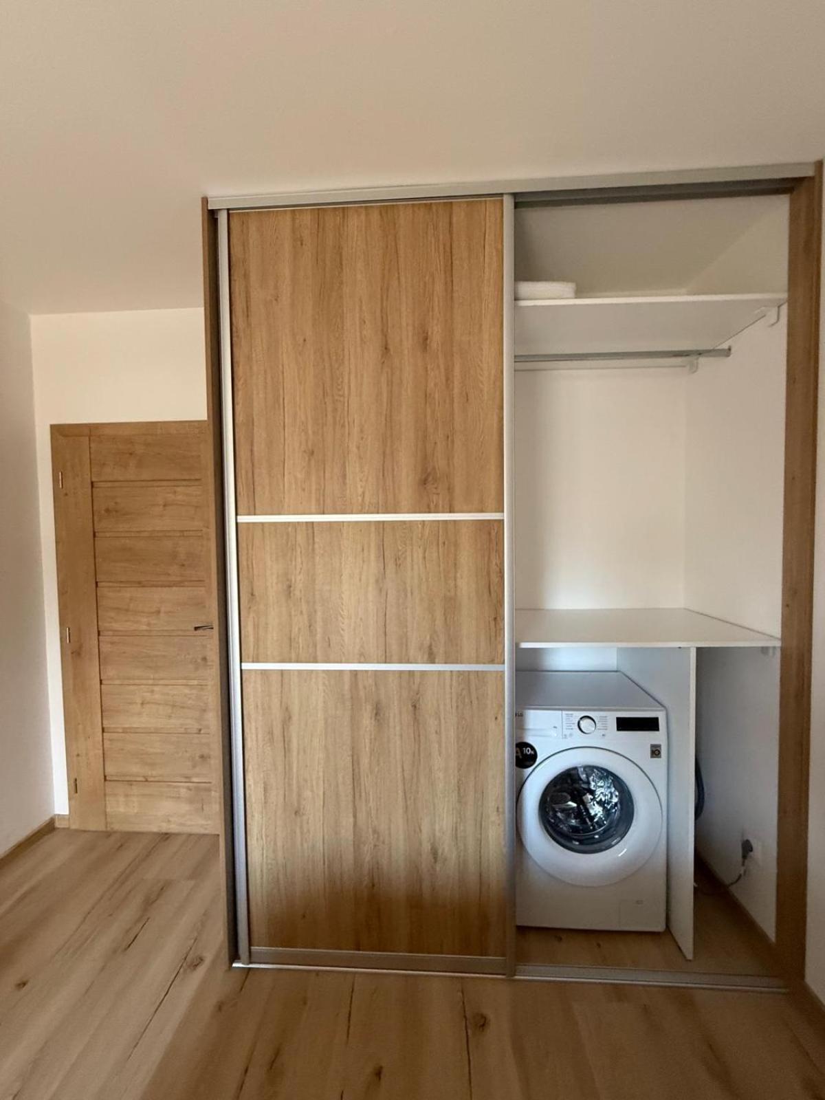 Apartman Mary Stola Luaran gambar